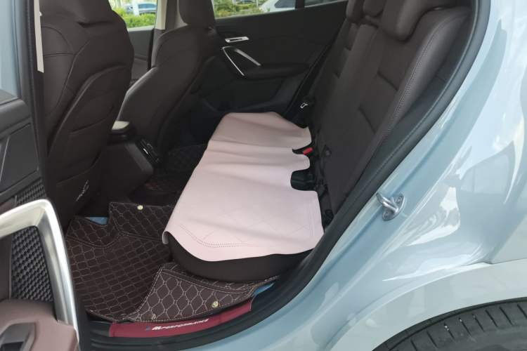 Used BMW X2 2024 sDrive25i M Sport Package Left Rear Seat