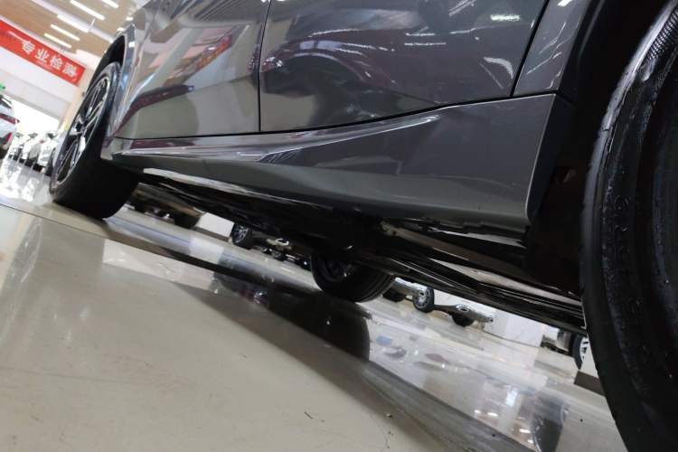 Used BMW X2 2024 sDrive25i M Sport Package Left Side Sill