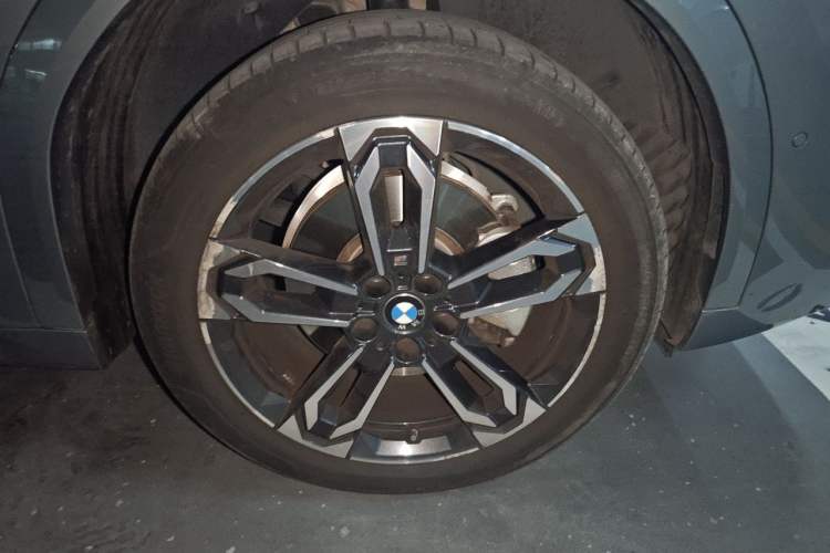 Used BMW X2 2024 sDrive25i M Sport Package Right Front Wheel Hub