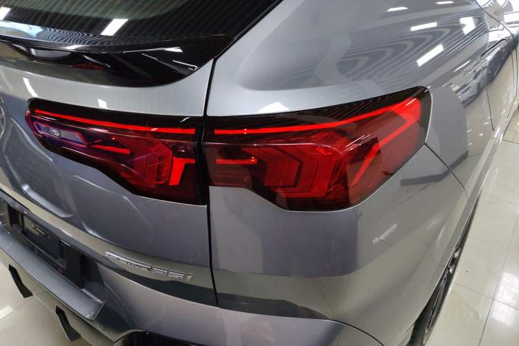 Used BMW X2 2024 sDrive25i M Sport Package Right Rear Taillight