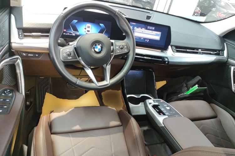 Used BMW X2 2024 sDrive25i M Sport Package Center Console