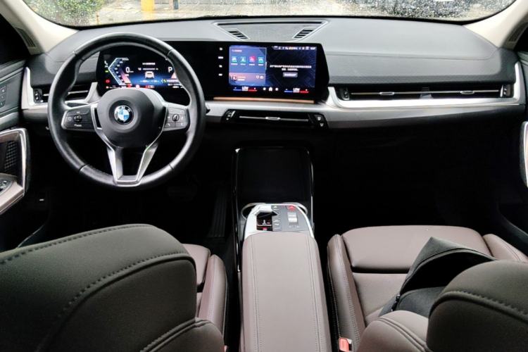 Used BMW X2 2024 sDrive25i M Sport Package Center Console