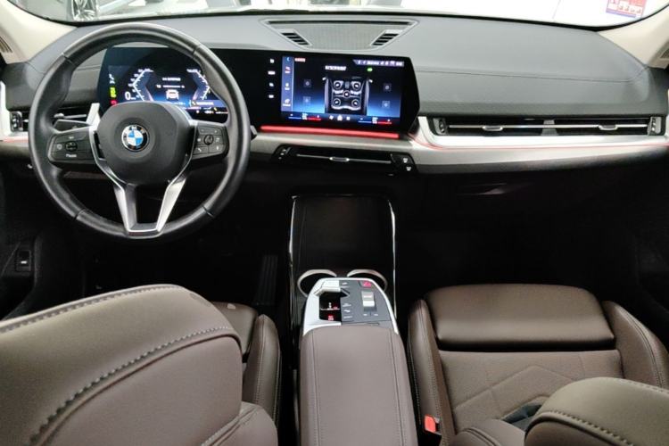 Used BMW X2 2024 sDrive25i M Sport Package Center Console