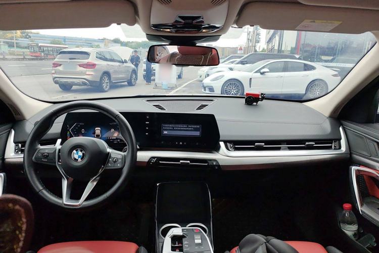 Used BMW X2 2024 sDrive25i M Sport Package Center Console