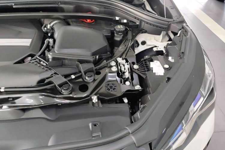 Used BMW X2 2024 sDrive25i M Sport Package Engine Bay Left