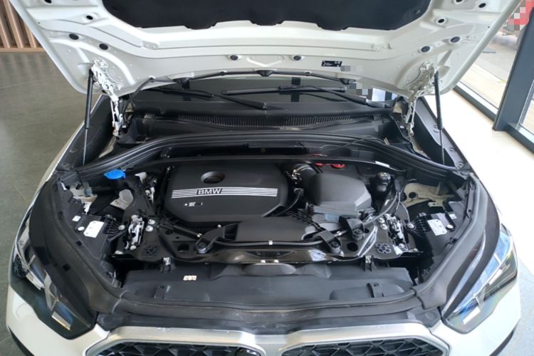Used BMW X2 2024 sDrive25i M Sport Package Engine Bay