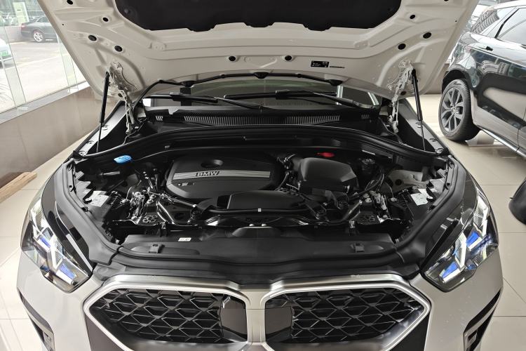 Used BMW X2 2024 sDrive25i M Sport Package Engine Bay