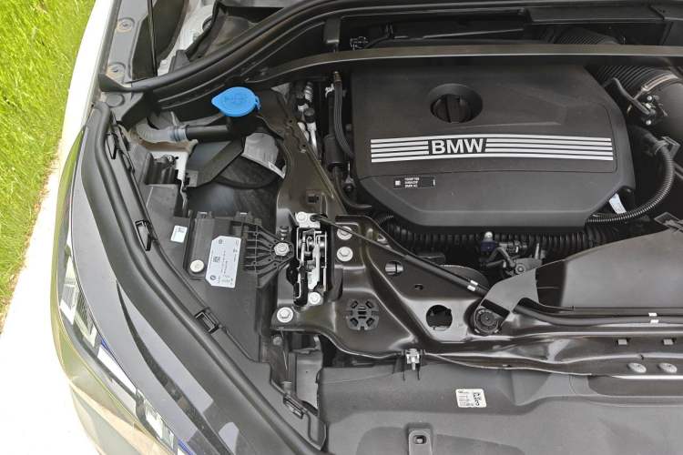 Used BMW X2 2024 sDrive25i M Sport Package Engine Bay Right