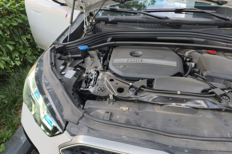 Used BMW X2 2024 sDrive25i M Sport Package Engine Bay Right