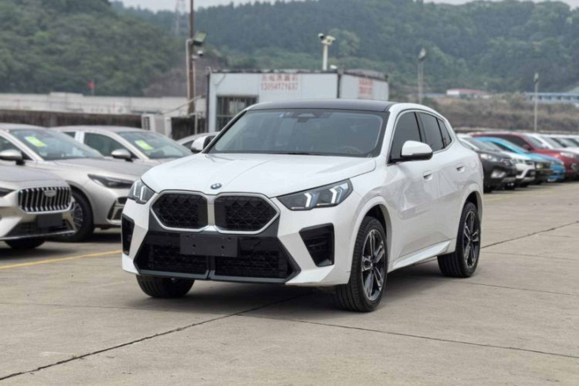 Used BMW X2 2024 sDrive25i M Sport Package Front Left 45 Deg