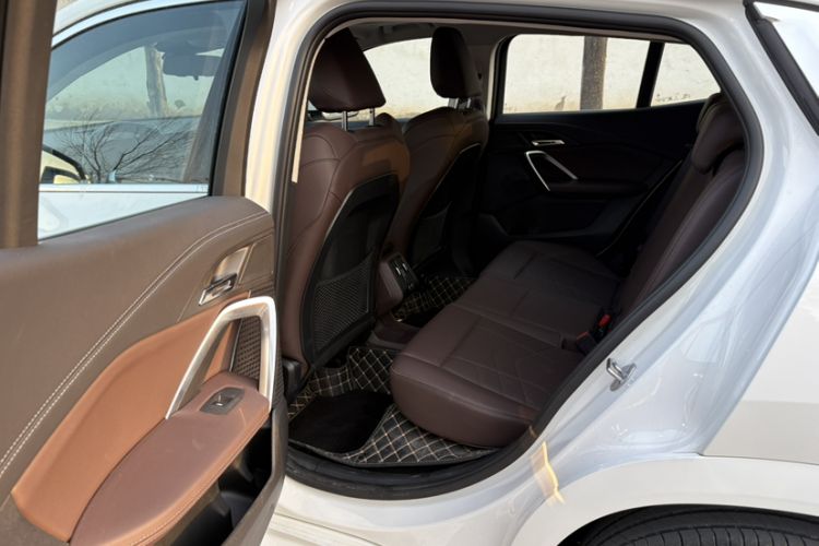 Used BMW X2 2024 sDrive25i M Sport Package Interior 3
