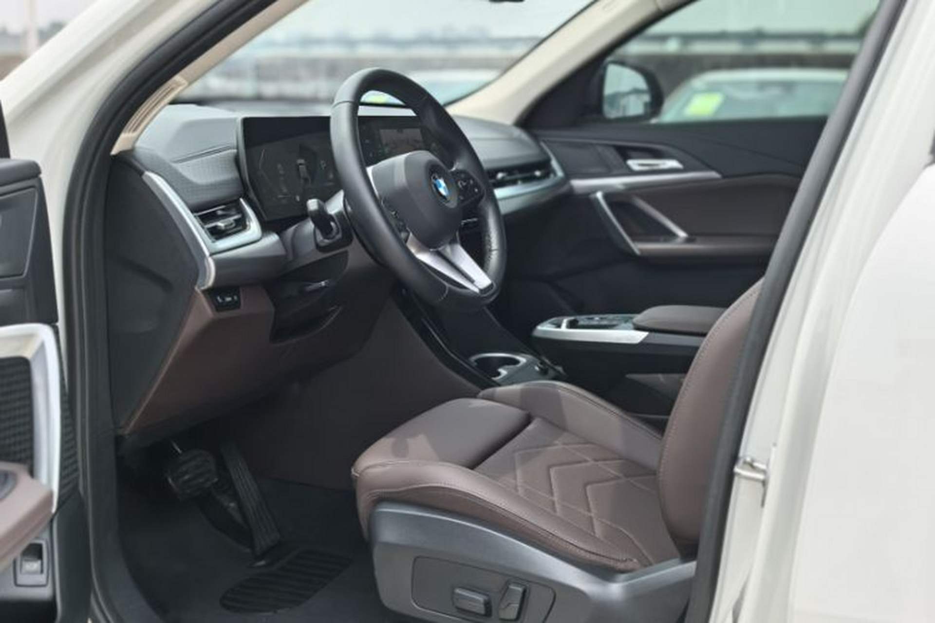 Used BMW X2 2024 sDrive25i M Sport Package Interior 3