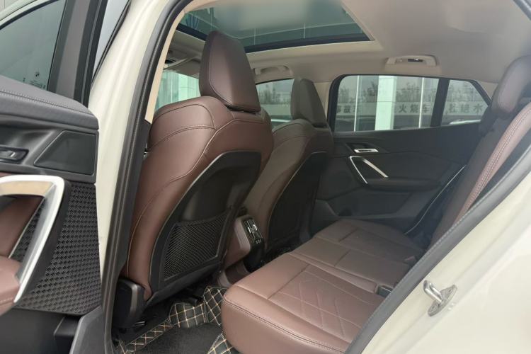 Used BMW X2 2024 sDrive25i M Sport Package Interior 3