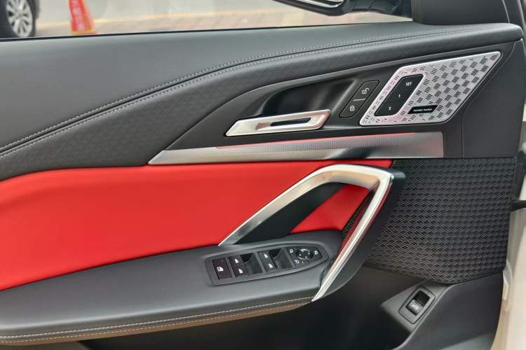 Used BMW X2 2024 M35i Interior 7