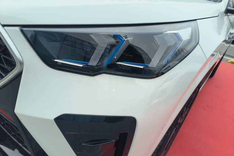 Used BMW X2 2024 sDrive25i M Sport Package Left Front Headlight