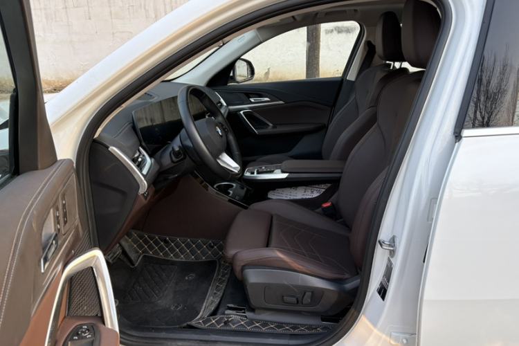 Used BMW X2 2024 sDrive25i M Sport Package Left Front Seat