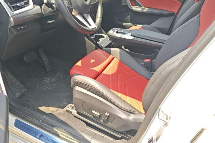 Used BMW X2 2024 sDrive25i M Sport Package Left Front Seat