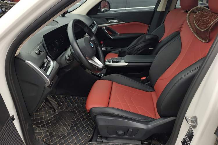 Used BMW X2 2024 sDrive25i M Sport Package Left Front Seat