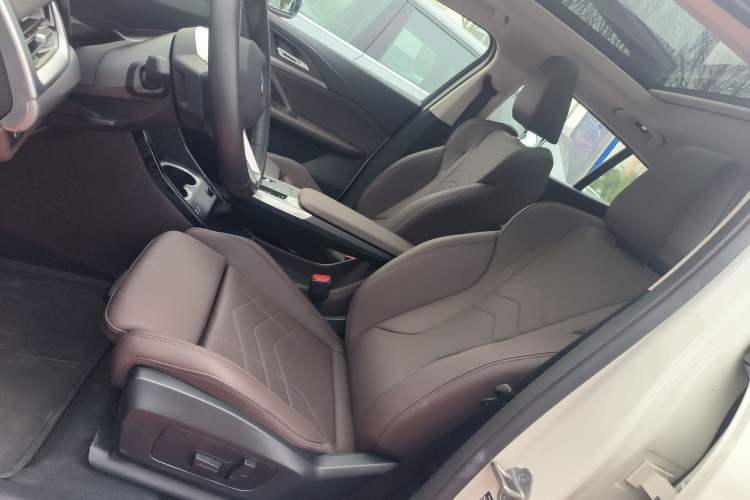 Used BMW X2 2024 sDrive25i M Sport Package Left Front Seat