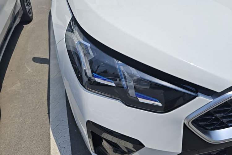 Used BMW X2 2024 sDrive25i M Sport Package Right Front Headlight