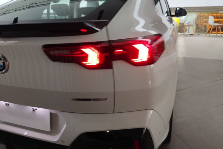 Used BMW X2 2024 sDrive25i M Sport Package Right Rear Taillight