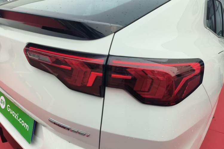 Used BMW X2 2024 sDrive25i M Sport Package Right Rear Taillight