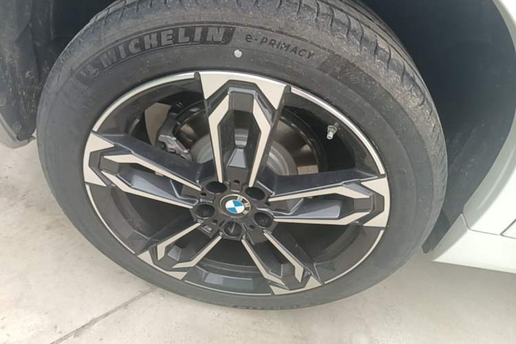 Used BMW X2 2024 sDrive25i M Sport Package Right Rear Wheel Hub