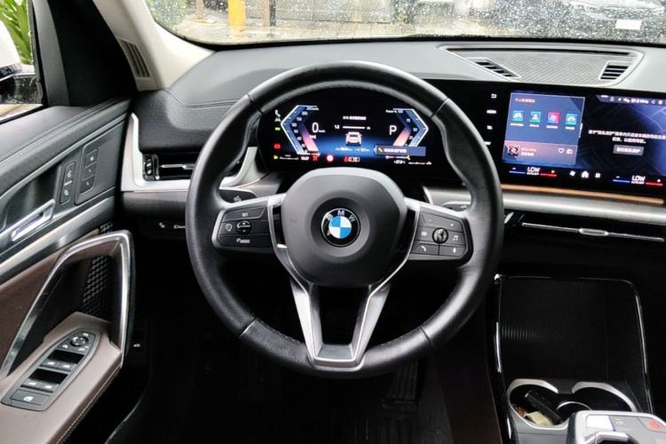 Used BMW X2 2024 sDrive25i M Sport Package Steering Wheel