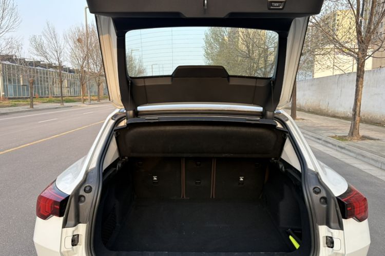 Used BMW X2 2024 sDrive25i M Sport Package Trunk