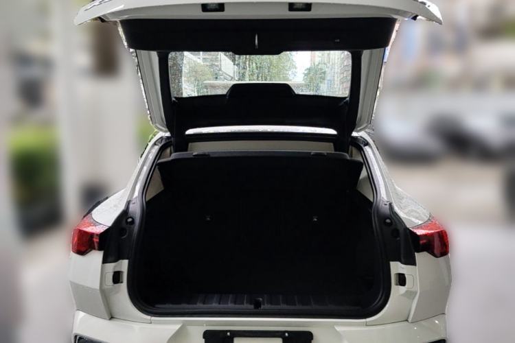 Used BMW X2 2024 sDrive25i M Sport Package Trunk