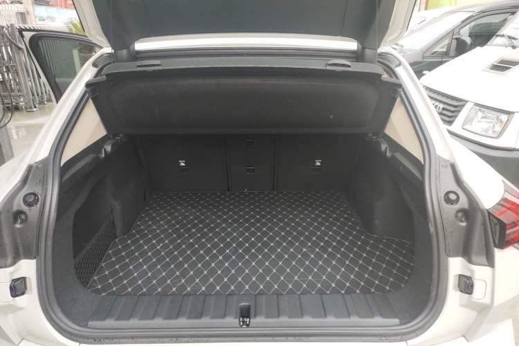 Used BMW X2 2024 xDrive25i M Sport Night Edition package Trunk