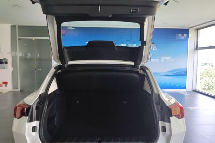 Used BMW X2 2024 sDrive25i M Sport Package Trunk