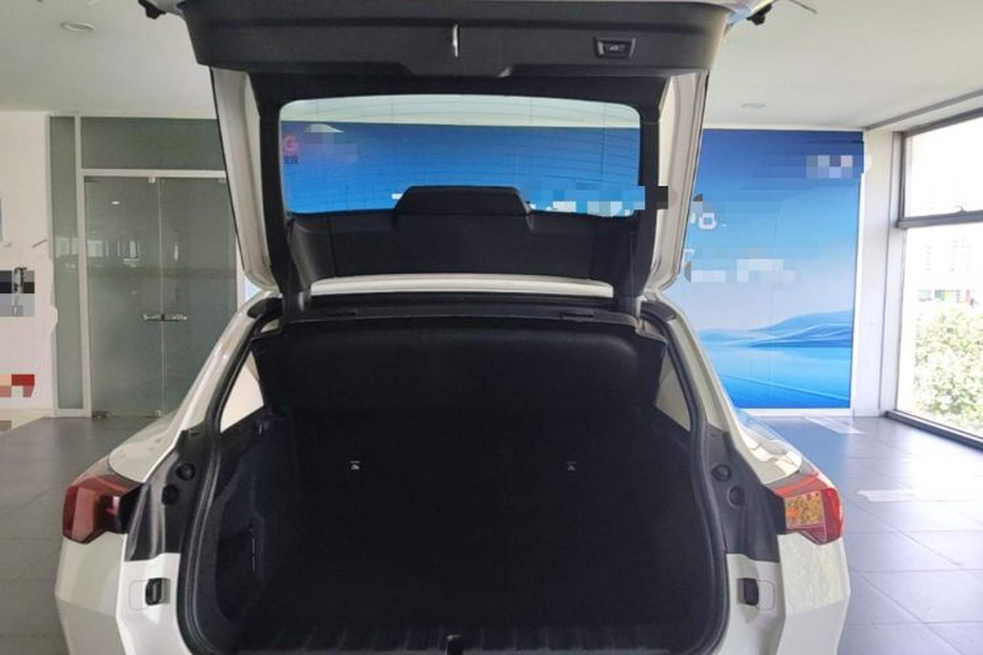 Used BMW X2 2024 sDrive25i M Sport Package Trunk