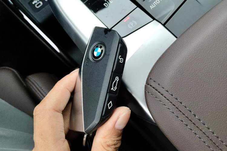 Used BMW X2 2024 sDrive25i M Sport Package Vehicle Key