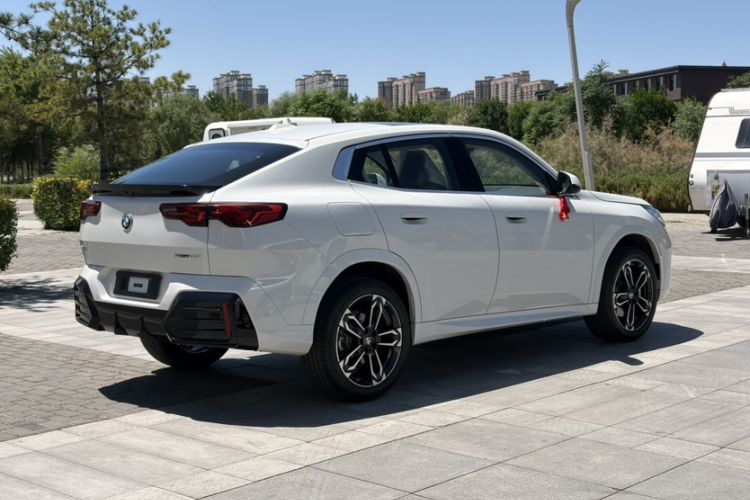Used BMW X2 2025 Model sDrive25i M Sport Package Exterior 4