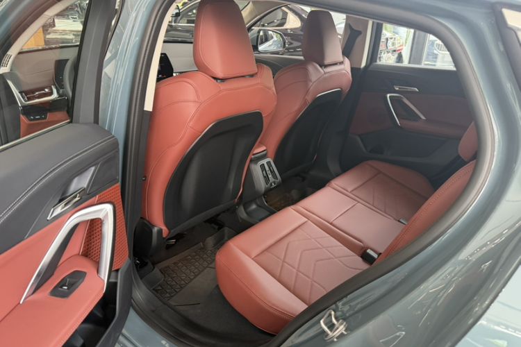 Used BMW X2 2026 sDrive25i M Sport Package Interior 3