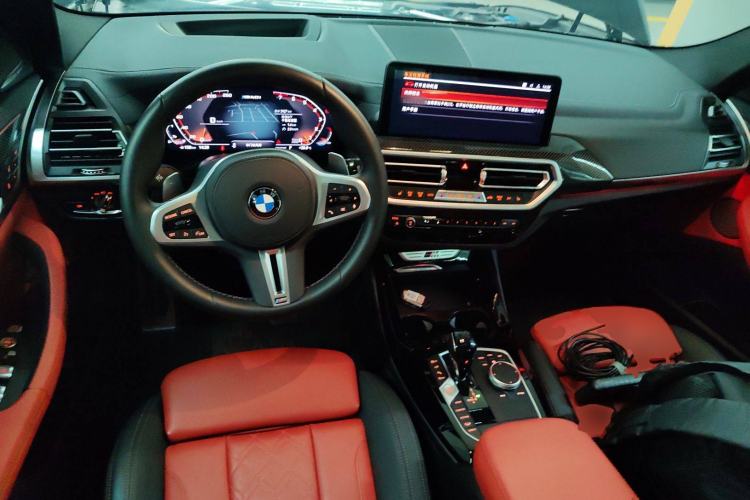 Used BMW X3 2022 M40i Center Console