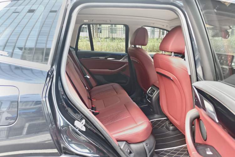 Used BMW X3 2022 Restyled xDrive25i M Sport Package Interior 4