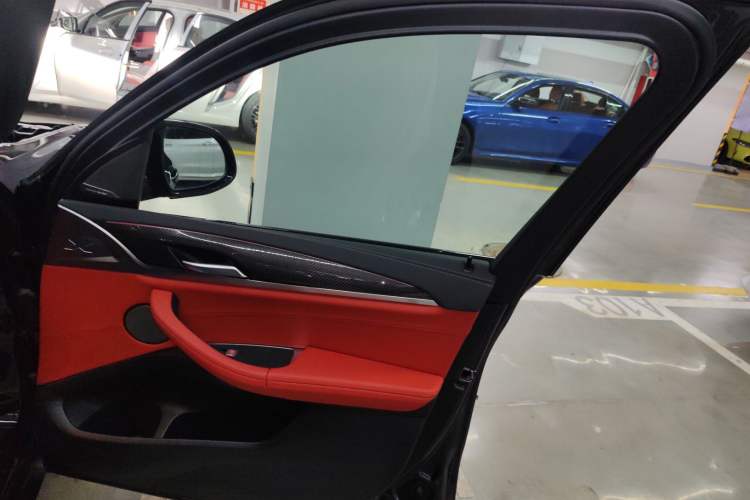 Used BMW X3 2022 M40i Right Front Door Interior