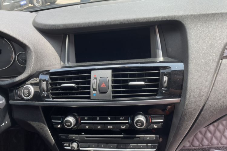 Used BMW X3 2014 xDrive20i X Design Package Interior 2