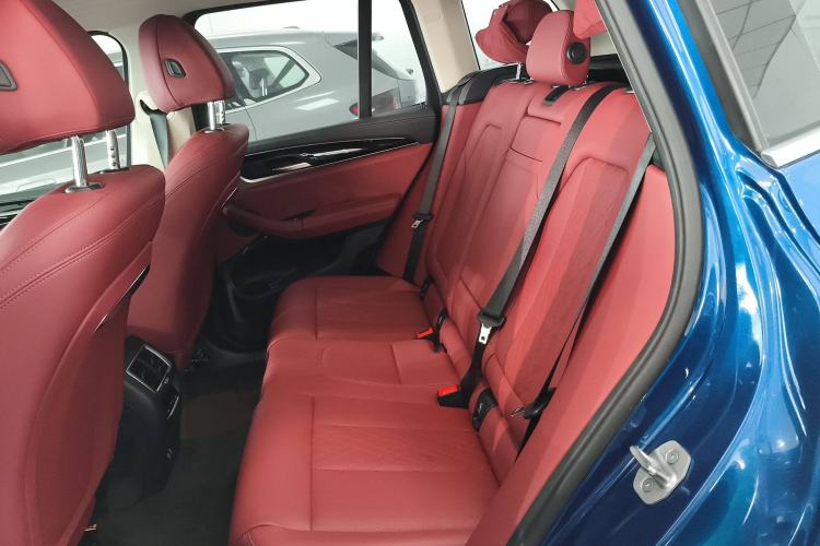 Used BMW X3 2022 Restyled xDrive25i M Sport Package Interior 4
