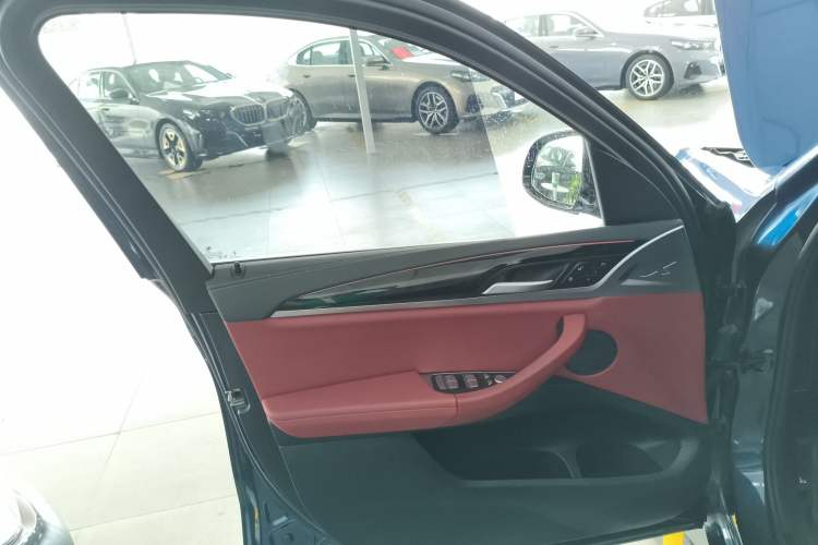 Used BMW X3 2022 Restyled xDrive25i M Sport Package Interior 7