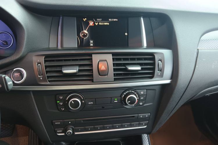 Used BMW X3 2016 sDrive20i Audio And AC Panel