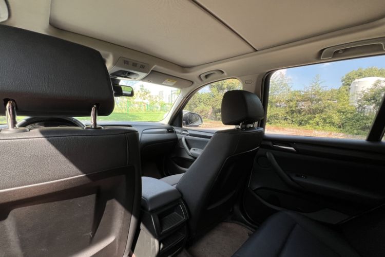 Used BMW X3 2016 sDrive20i Interior 3