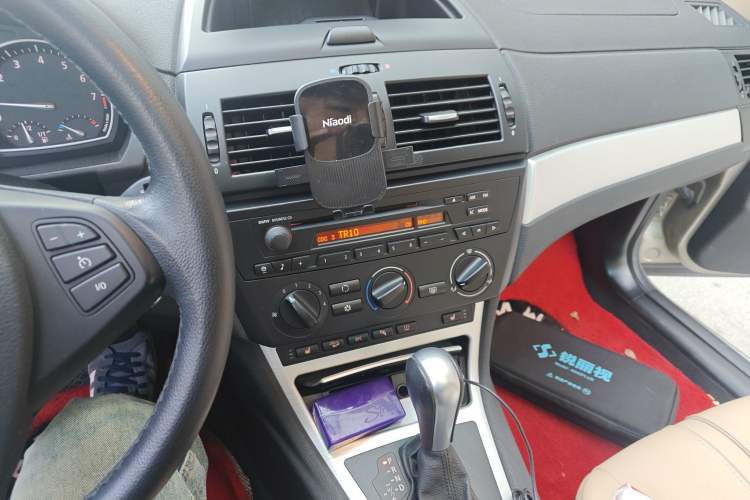 Used BMW X3 2006 xDrive25si Audio And AC Panel