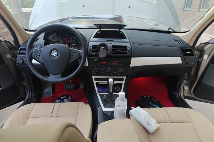 Used BMW X3 2006 xDrive25si Center Console
