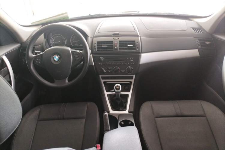 Used BMW X3  Center Console
