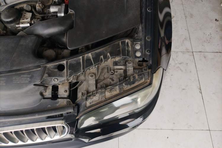 Used BMW X3  Engine Bay Left