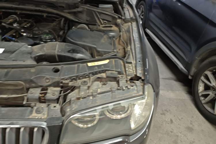 Used BMW X3 2008 xDrive25i Leading Model Engine Bay Left