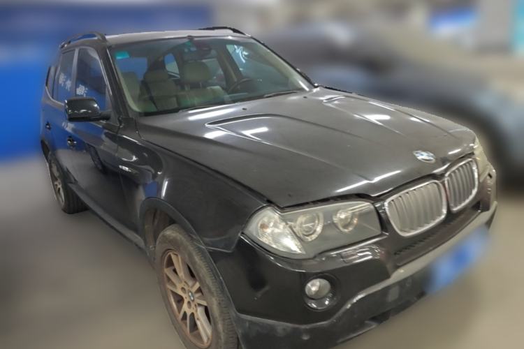 Used BMW X3 2008 xDrive25i Leading Model Front Right 45 Deg